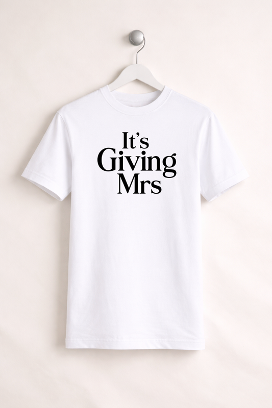 It's Giving Mrs T shirt